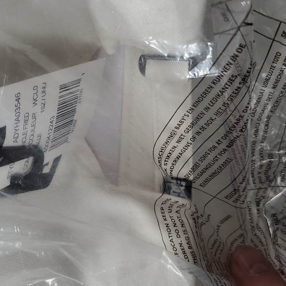 DC hat - Picture 2 of 3